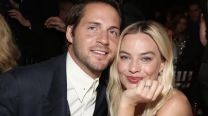 Tom Ackerley y Margot Robbie