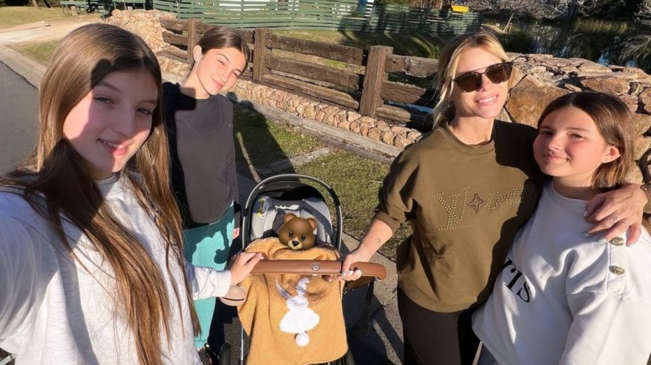 El tierno video de Nicole Neumann junto a Cruz Urcera y sus hermanas