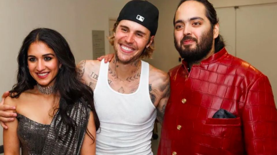 Anant Ambani y Radhika Merchant junto a Justin Bieber.