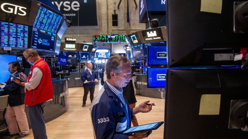 Trading At The NYSE As S&P 500 Hits 5,500 After Encouraging Economic Data