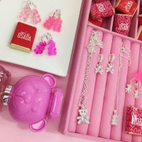 “Accesorios que celebran la amistad por SomosOSADA”