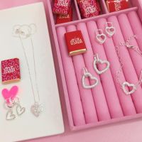 “Accesorios que celebran la amistad por SomosOSADA”