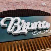 Lencería Bruna: Creando Intimidad y Sofisticación
