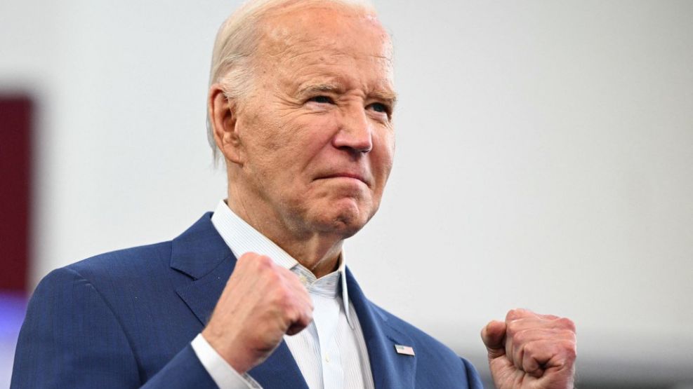 Biden, de campaña en Michigan.