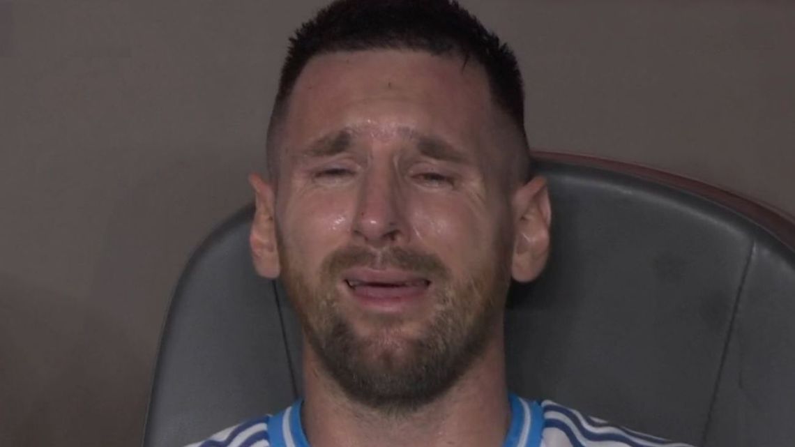 Messi no pudo completar la final de la Copa América y terminó llorando ...