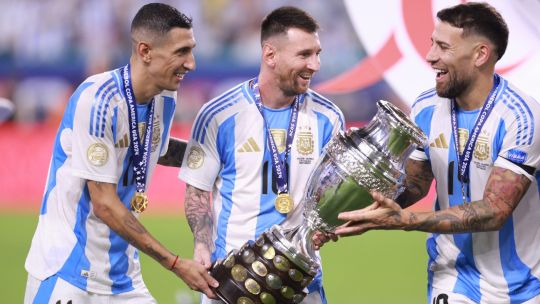 Ángel Di María backs Argentina from afar: 'With you until the end of the world'