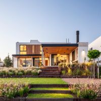 Entre aires de verano: Un refugio pensado para el relax en armonía con la naturaleza