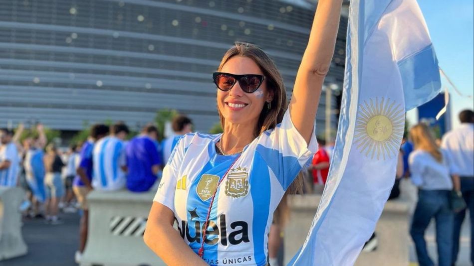 Pampita celebró junto a un bicampeón de América 