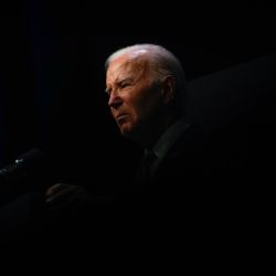 El presidente de Estados Unidos, Joe Biden, habla sobre economía durante la Cumbre Vote To Live Properity en la Universidad del Sur de Nevada en Las Vegas, Nevada. | Foto:Kent Nishimura / AFP