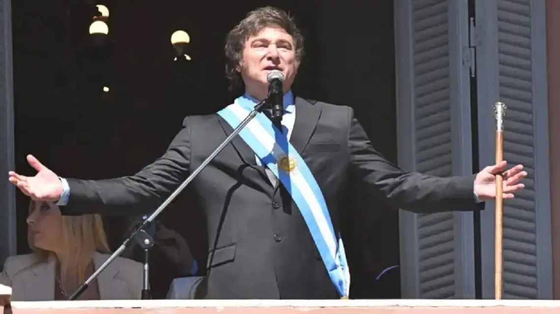 Para un analista político, “la bandera del cambio en Argentina se la quedó Milei”