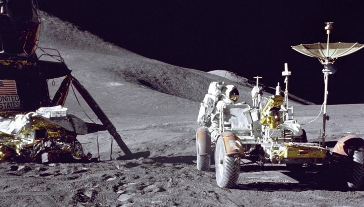 ¿Sabías que hay tres autos que quedaron en la Luna desde 1972?