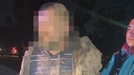 La foto que trascendió del sujeto reducido con una Taser, cuando se lo llevaban detenido en Palermo.