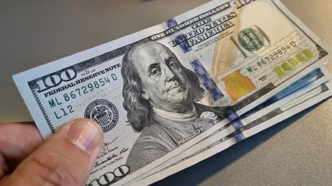 El dólar blue sigue caída por cuarta jornada consecutiva 