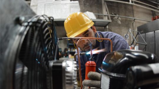 Industriales bonaerenses preocupados por la caída de la actividad. 