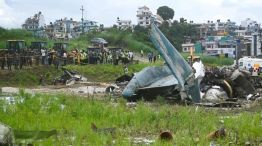 Avión se estrella en Nepal