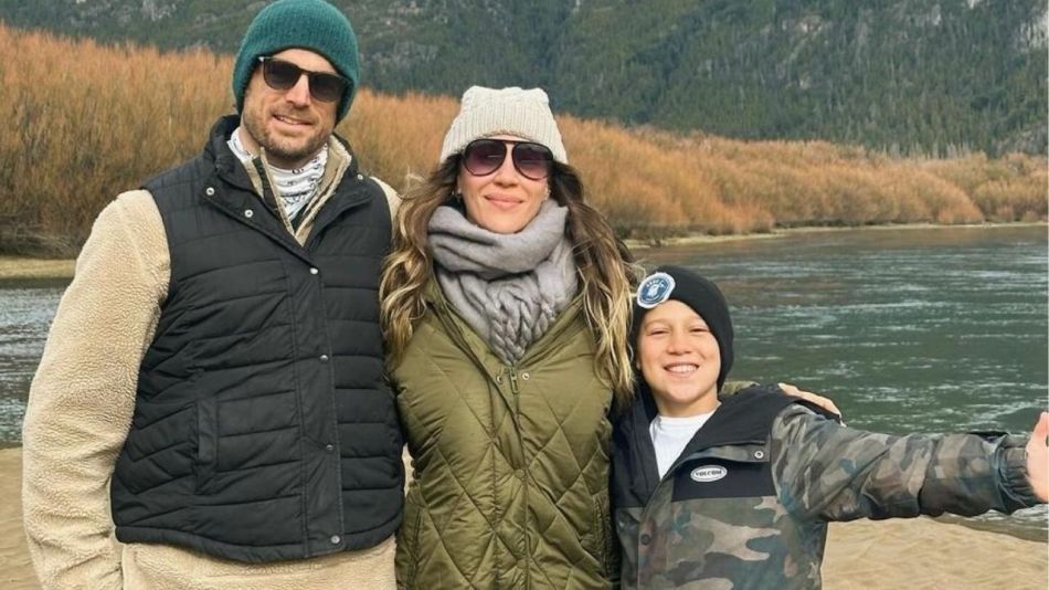 Las mejores fotos de Jimena Barón, su hijo Momo y su novio en la Patagonia