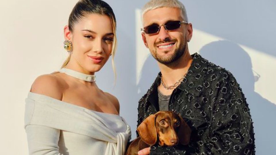 Elegancia y Sabor en la Inauguración: Giorgian de Arrascaeta y Camila Bastiani Deslumbran en Río de Janeiro