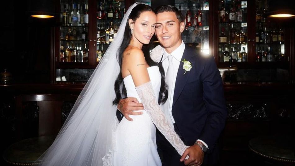 La particularidad de los zapatos del casamiento de Oriana Sabatini con Paulo Dybala