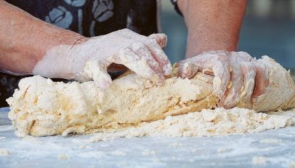 ¿Cuáles son los platos típicos de la provincia y cuáles los que incorporó la inmigración? El chef Juan Braceli cuenta las historias y recetas.