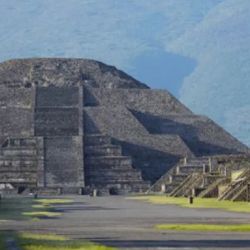 La Pirámide de la Luna se construyó en etapas.