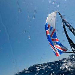 El dúo británico James Peters y Fynn Sterritt se preparan para tomar la salida de la Carrera durante la competencia de vela de los Juegos Olímpicos de París. Foto de Christophe SIMON / AFP | Foto:AFP