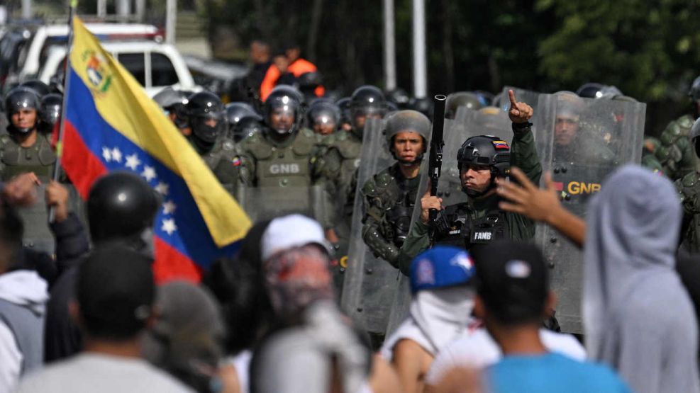 Protestas en Caracas contra un nuevo gobierno de Nicolás Maduro