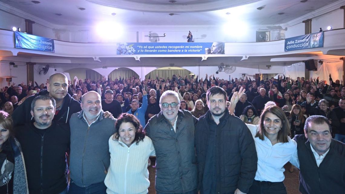 Julio Zamora: "Tenemos que hacer una lectura crítica, con sabiduría y responsabilidad para construir un peronismo ganador de cara al 2027"