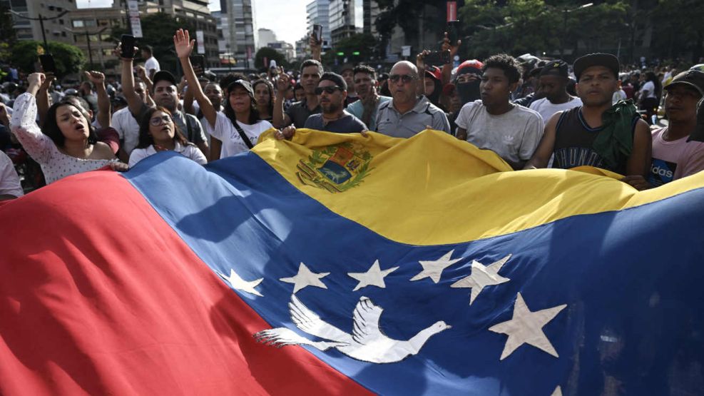 Protestas en Caracas contra un nuevo gobierno de Nicolás Maduro