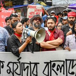 Manifestantes se reúnen para exigir justicia para las víctimas detenidas y asesinadas en la reciente violencia en todo el país en Dacca. Foto de Munir UZ ZAMAN / AFP | Foto:AFP