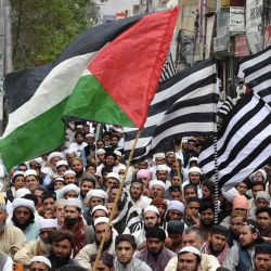 Activistas y simpatizantes del partido Jamiat Ulema-e-Islam gritan consignas mientras participan en una protesta en Quetta. Foto de BANARAS KHAN / AFP  | Foto:AFP
