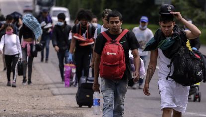 Con represión en las calles y miles de detenidos, el gobierno de Nicolás Maduro plantea sólo dos caminos a quienes se le oponen. 