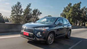 Toyota Corolla Cross HEV: Cambia... para que todo siga igual