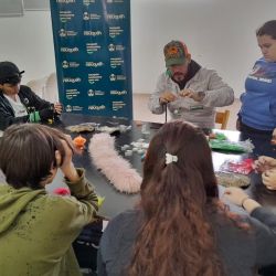 La pesca es una actividad que ofrece una combinación de beneficios físicos, mentales, educativos y sociales. Fomenta habilidades importantes que los niños pueden aplicar en otras áreas de su vida, al mismo tiempo que les ofrece un pasatiempo saludable y enriquecedor. 