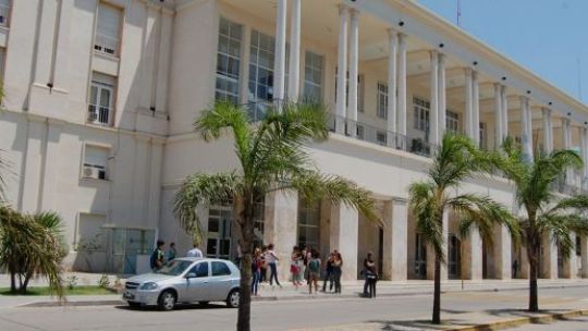 UNC: los docentes universitarios cumplen con un paro por 24 horas