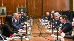 Luis Caputo y los ministros de Economía de las provincias