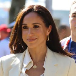 Meghan Markle con conjunto de lino