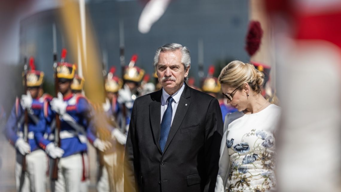 Alberto Fernández and Fabiola Yáñez in Brasília on June 26, 2023.