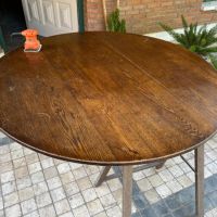 Maralé: La Tendencia de Lavar Muebles Antiguos y Dejar la Madera al Natural