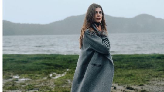 Juliana Awada tiene los jeans blancos perfectos para todo el año 