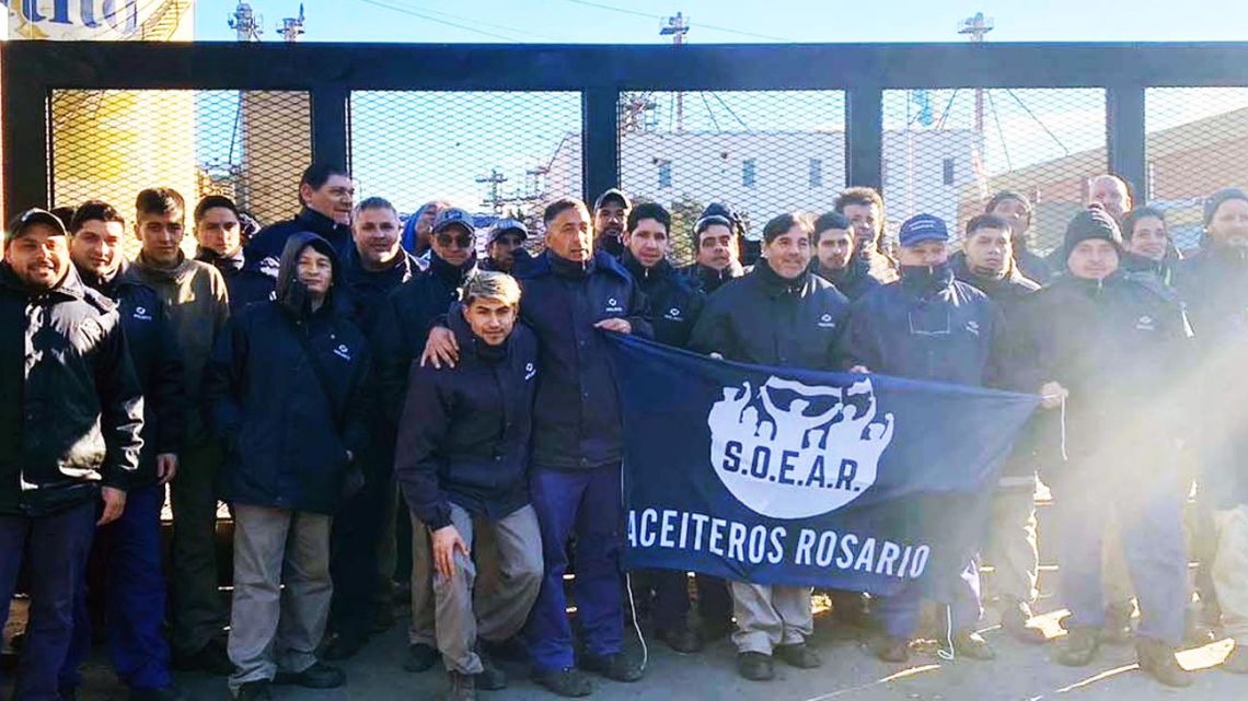 Cuarto día de paro aceitero: sin acuerdo crece el impacto en la liquidación de divisas