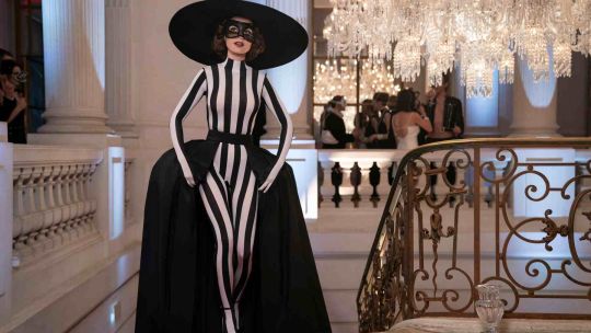 Todos los detalles del espectacular vestuario de Emily in Paris 4 de Netflix