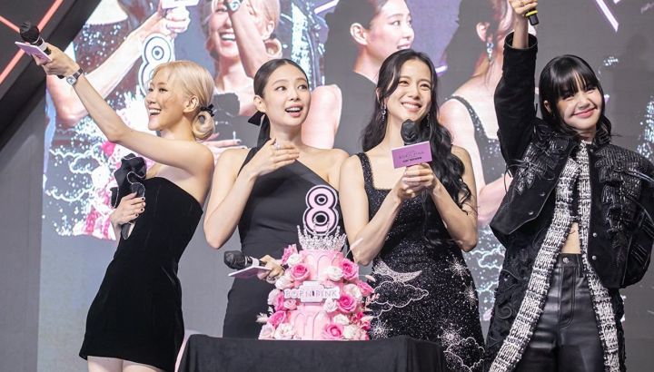 Lisa habló del regreso de BLACKPINK, del nuevo álbum, el próximo tour, y pidió paciencia a los fans