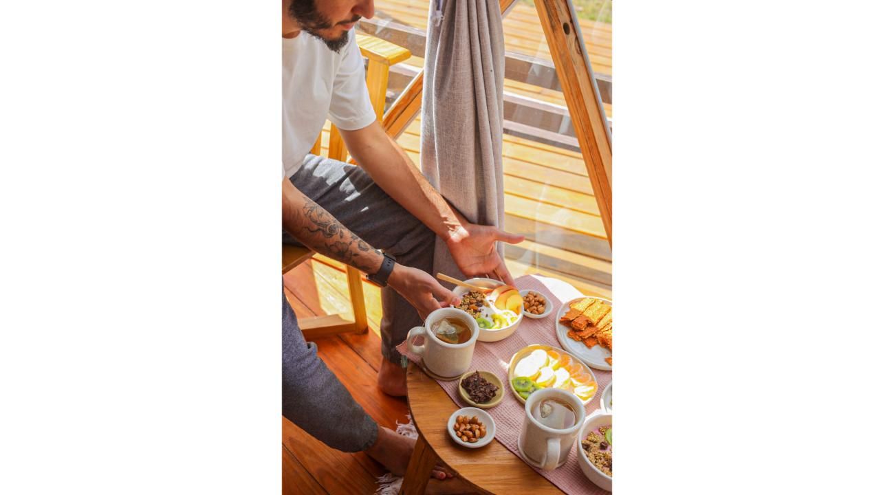 ¿Cómo alojarte conectando con la naturaleza, sin perder confort ni privacidad? Domos Kairos, Glamping en Córdoba, nos cuenta…