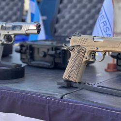 Así es la nueva pistola Bersa B1911 en calibre .45 ACP que en 2024 llegó a la Argentina desde los Estados Unidos.