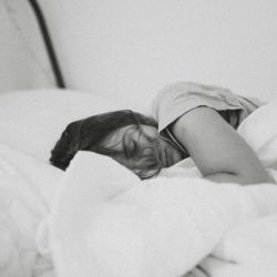 Postura ideal para dormir bien