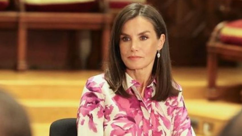 Los trámites de adopción que firmó Letizia Ortiz y que Juan Carlos I ocultó