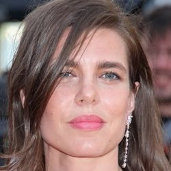 Charlotte Casiraghi look de oficina