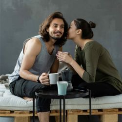 Método del susurro para parejas.