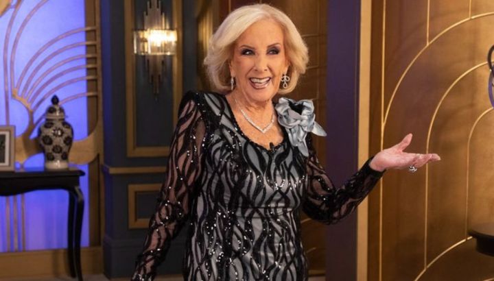 El alegre mensaje de Mirtha Legrand por el nuevo título de Racing 