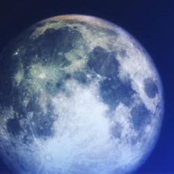 Es también conocida como la Superluna Azul.
